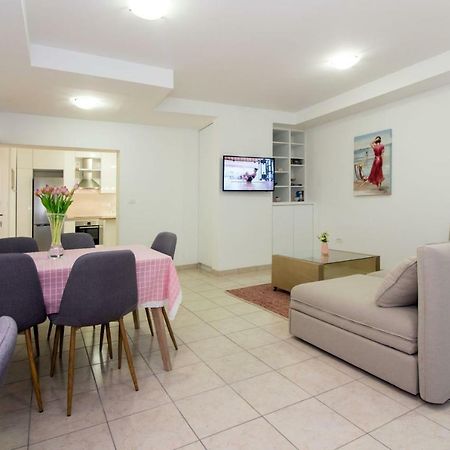 Apartments Leon 珀德垂那 外观 照片