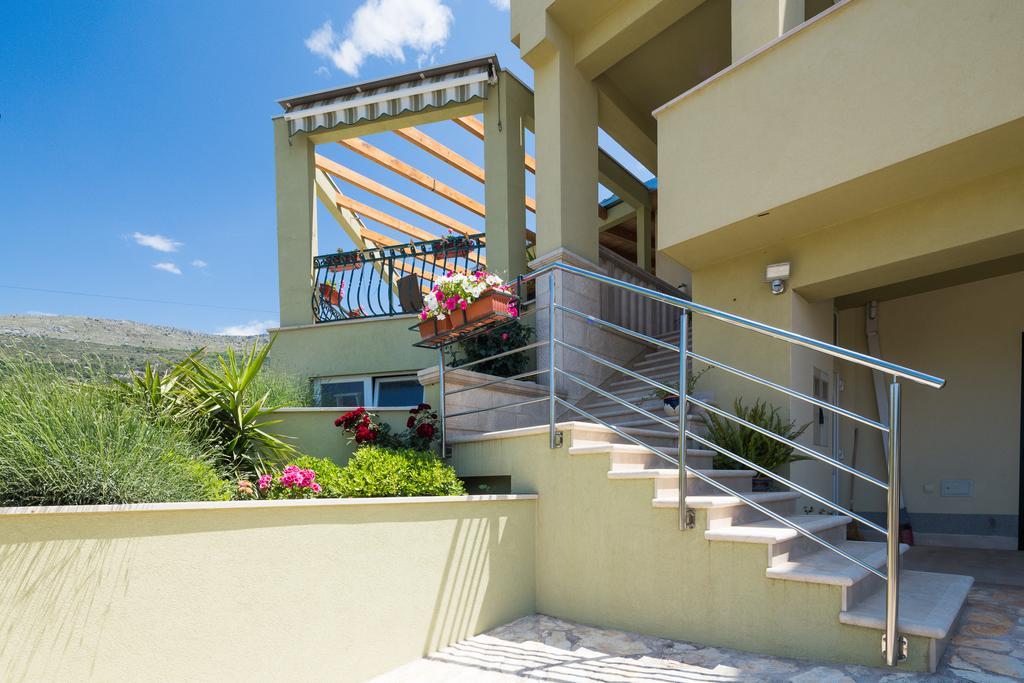 Apartments Leon 珀德垂那 外观 照片